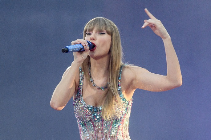 Taylor Swift muistelee '22'-hetken uudelleenluomista Eras Tourilla 1