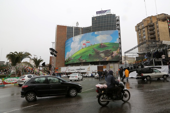 Iran käyttää kehittynyttä Khorramshahr-4-ohjusta maanalaista tukikohtaa ennen Yhdysvaltojen neuvotteluja. 1