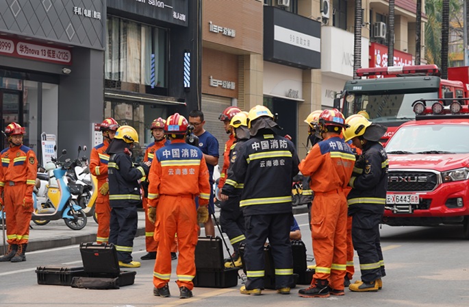 Kahdeksan kuollut ilotulitusliikkeen räjähdyksessä Itä-Kiinassa. 1