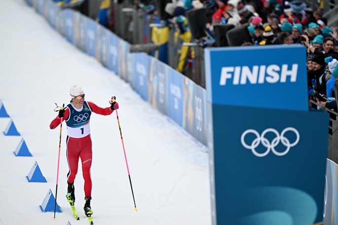 Norja voittaa kolme kultamitalia, Italia menestyy sekaviestin pikaluistelussa. 1