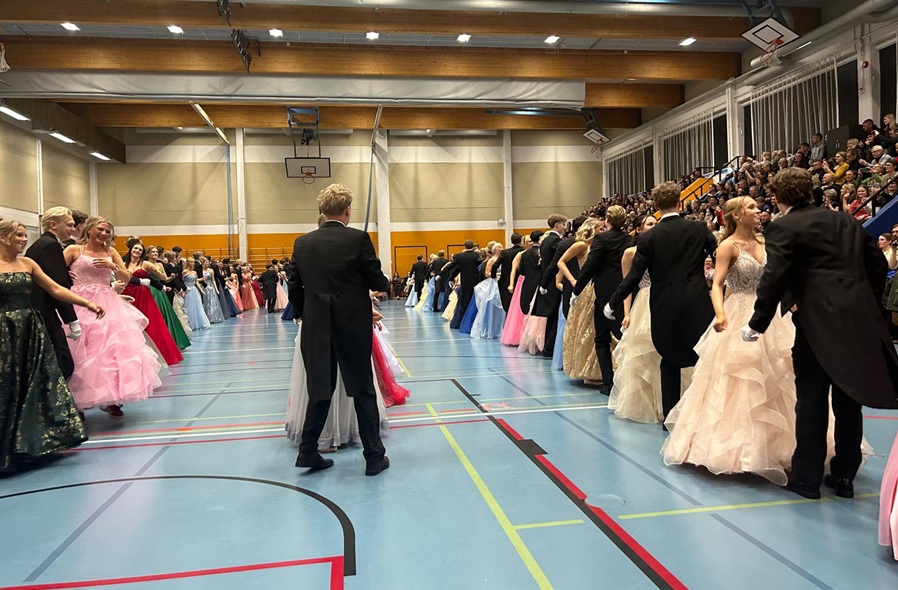 Opiskelijat viettävät 'Vanhat Päivät' perinteiseen tapaan. 1