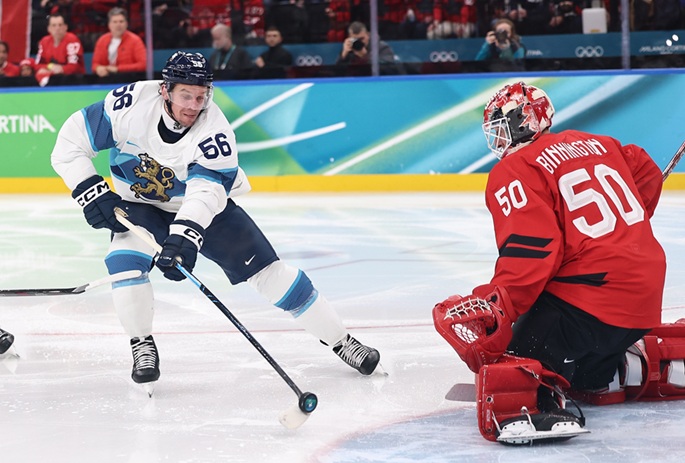 Viime hetken maali estää Leijonien kultahaaveet Milan-Cortina-kisoissa. 1