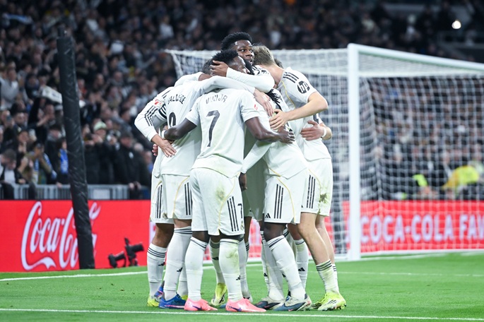 Vinicius tekee voittomaalin, kun Real etenee Mestarien liigan pudotusvaiheeseen. 1