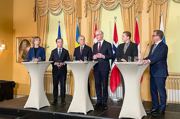 Pohjoismaat ja Kanada sopivat yhteistyön syventämisestä puolustuksessa ja taloudessa. 1