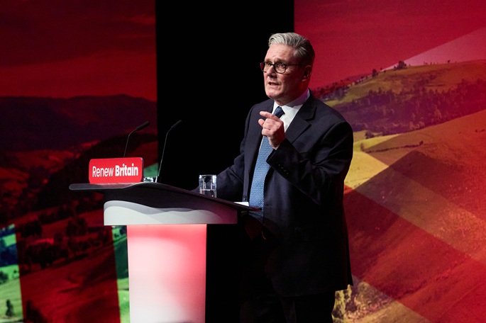 Starmer toteaa, että Britannia ei osallistu Irakin konfliktiin. 1