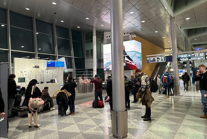 Suomen lentokentillä odotetaan enemmän matkustajia vuonna 2025, mutta määrä jää silti alle ennen pandemiaa saavutetun tason. 1