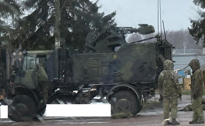 Suomi, Iso-Britannia ja Alankomaat hankkivat yhdessä puolustusvälineitä. 1