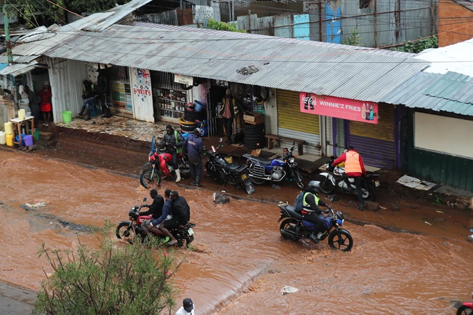 Tulvakatastrofi Kenyassa vaatii 23 uhria 1