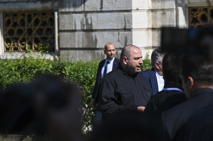 Ukrainan ja Yhdysvaltojen neuvottelijat käsittelevät keskeisiä kysymyksiä kriisin ratkaisemiseksi. 1