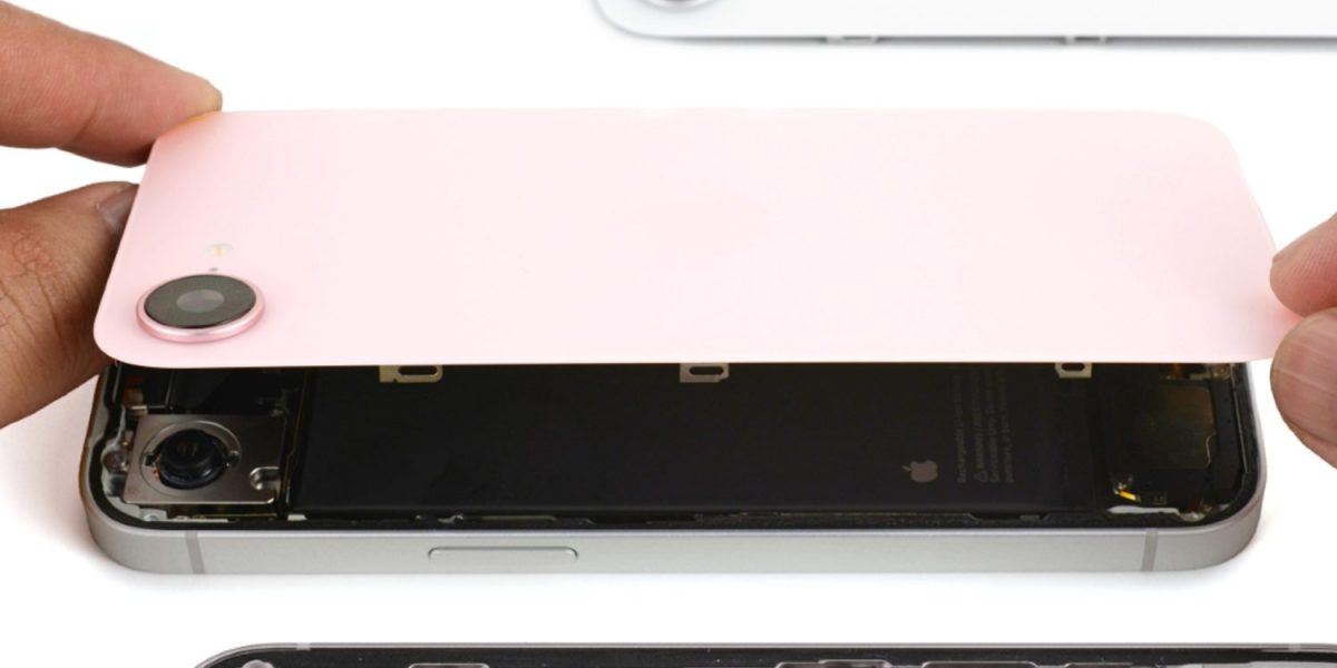 Uusi iPhone 17 avattiin – takakansi paljastaa yllätyksen iPhone 16:n rinnalla0