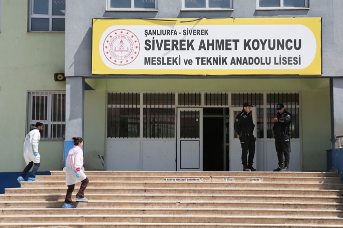 16 loukkaantui koulun ampumatapauksessa Turkissa, hyökkääjä teki itsemurhan. 1