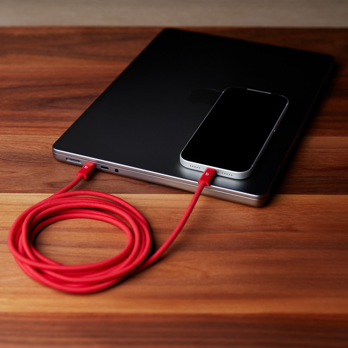 Beats-brändi esitteli uuden 3 metrin USB-C-kaapelin.0