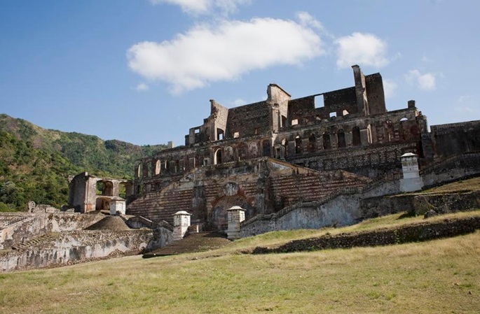 Kolmekymmentä kuollutta tungoksessa Pohjois-Haitissa 1