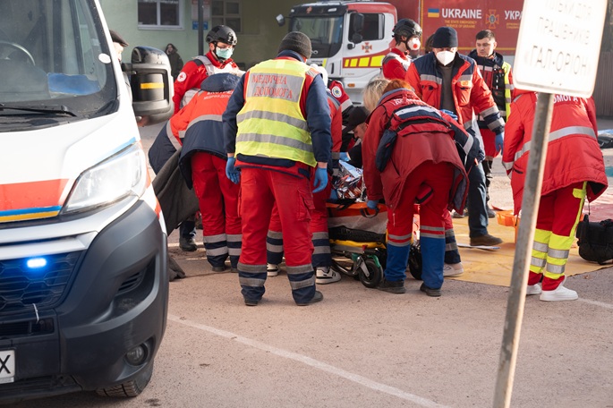 Kuusi kuollut, 14 haavoittunutta Kiovan ampumisessa 1