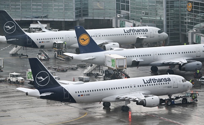 Lufthansa peruu 20 000 lyhyen matkan lentoa, kun polttoaineen hinnat kaksinkertaistuvat. 1
