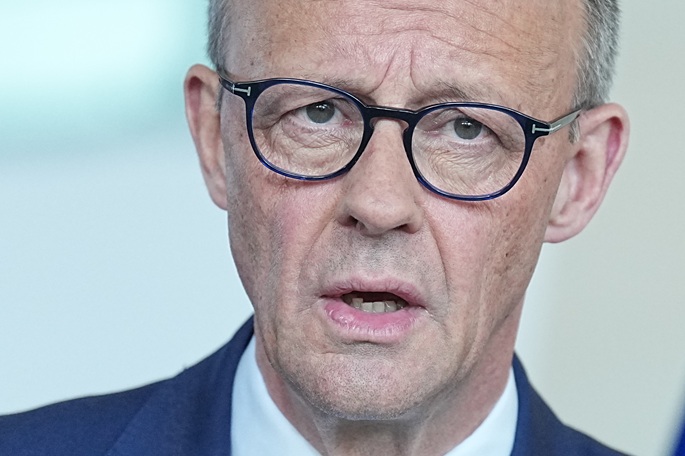 Merz tuomitsee Israelin hyökkäykset Libanoniin ja toteaa niiden uhkaavan Iranin rauhansopimusta. 1