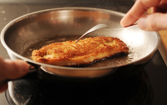 Poliisi kutsuttiin paikalle, kun schnitzel-riita kärjistyi väkivaltaiseksi Saksassa. 1