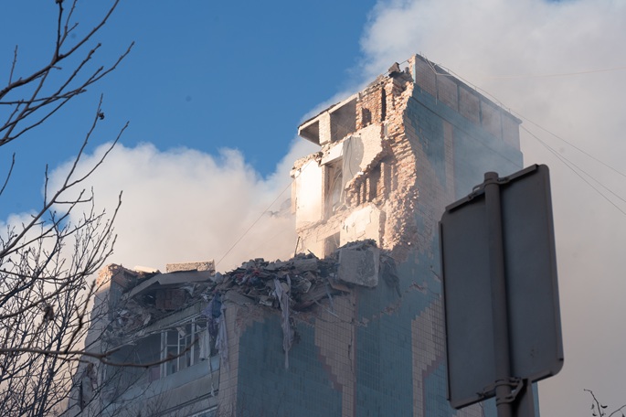 Venäjä ja Ukraina syyttävät toisiaan pääsiäisen tulitauon rikkomisesta. 1