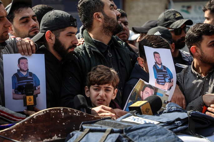 Viisi palestiinalaista kuoli Israelin iskuissa Gazassa ja Länsirannalla. 1