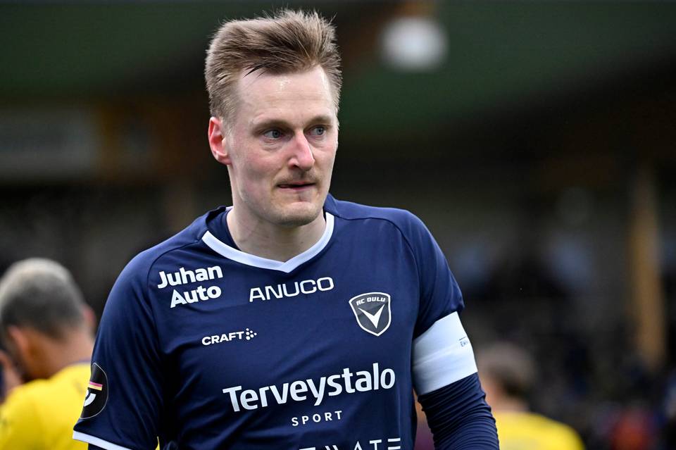 AC Oulu sai jälleen täydet pisteet – Jaron maalivahti epäonnistui kotijoukkueen ratkaisevassa rangaistuspotkussa. AC Oulu sai jälleen täydet pisteet – Jaron maalivahti epäonnistui kotijoukkueen ratkaisevassa rangaistuspotkussa. 1