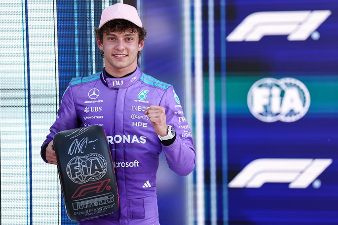 Antonelli pitää Norrisia takanaan Miamissa F1-mestaruustaistelussa. 1