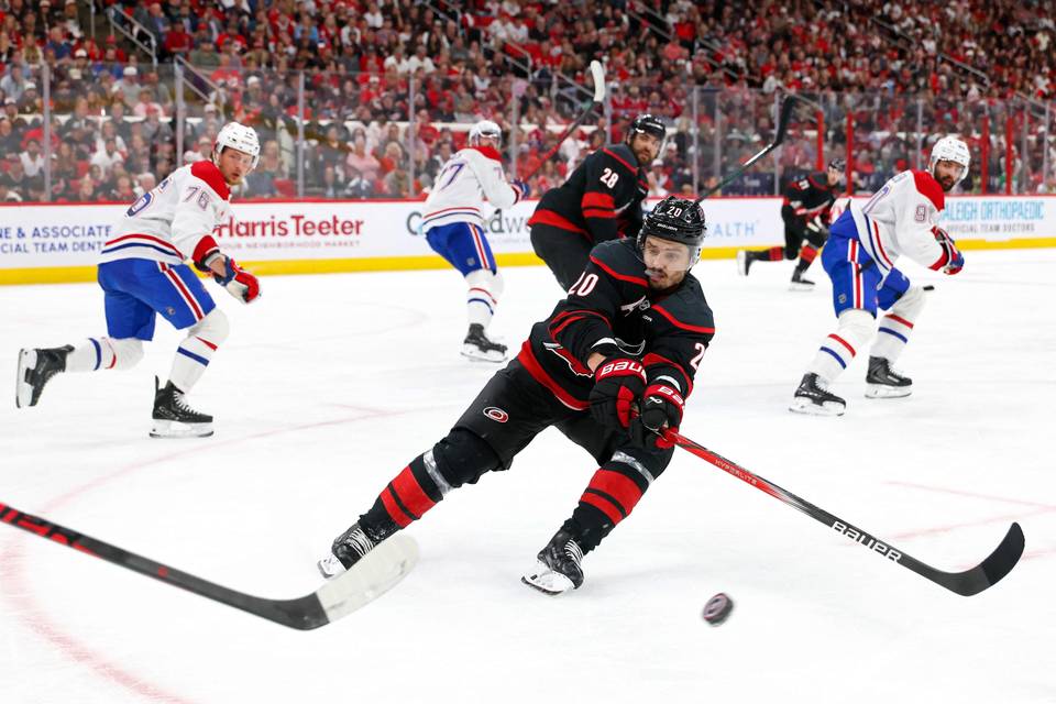Carolina voitti NHL:n itäisen konferenssin mestaruuden ja kohtaa Vegasin liigafinaalissa. 1