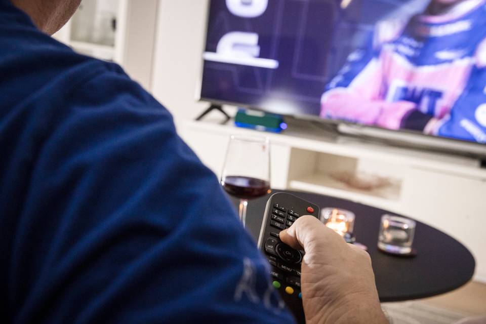 Elisan ja MTV:n välinen sopimusriita ei heijastu jääkiekon MM-kisojen katselijalukuun. 1