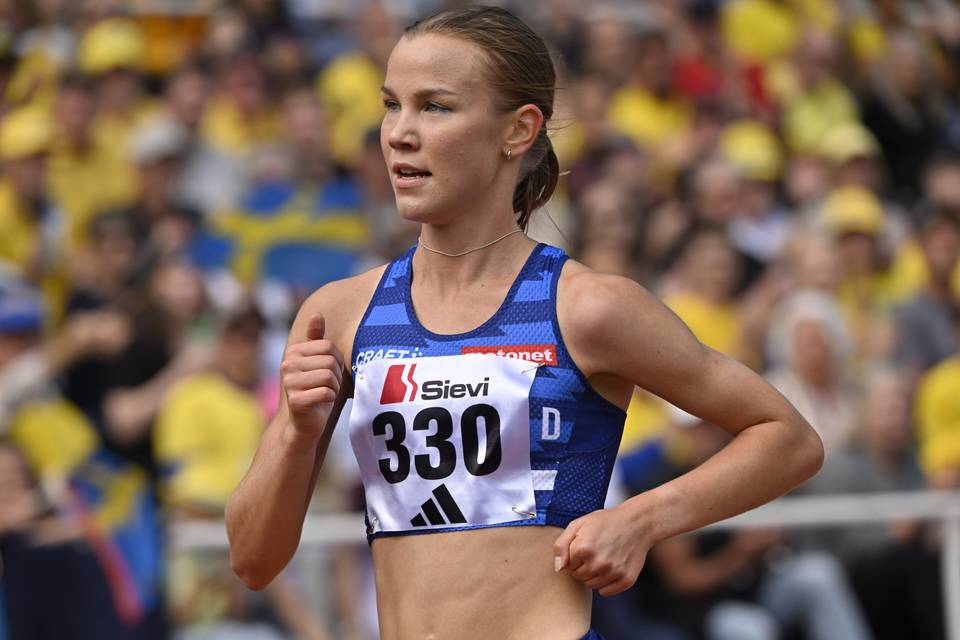 Ilona Mononen teki vaikuttavan ennätyksen kauden avausottelussaan. 1