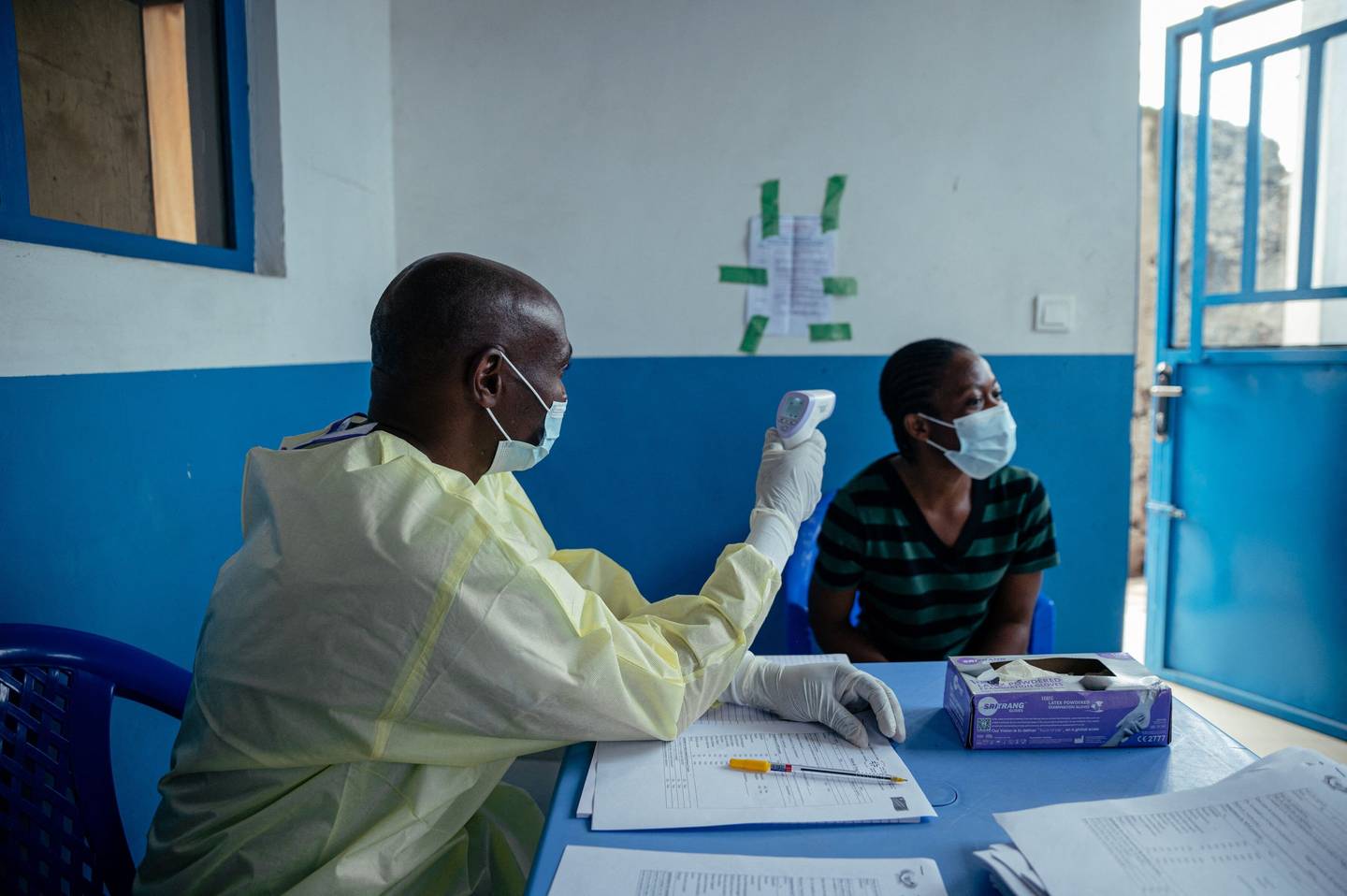 IS: Miten laajasti ebola voi levitä? – Asiantuntija selittää viruksen ominaisuuksia. 1