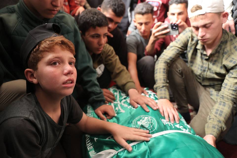 Israel ja Hamas vahvistavat, että äärijärjestön aseellisen siiven johtaja menehtyi eilen iskussa Gazassa. 1