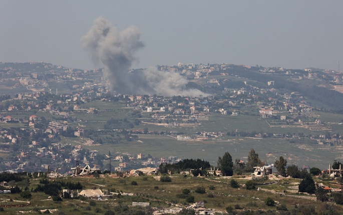 Israelin iskut tappoivat 16, mukaan lukien ensihoitajia Libanonissa. 1