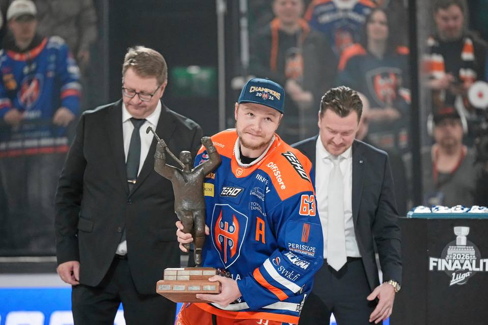 Jääkiekon SM-liigan seitsemäs finaali eteni – tutustu mestaruusvideoihin ja kuvagalleriaan Jääkiekon SM-liigan seitsemäs finaali eteni – tutustu mestaruusvideoihin ja kuvagalleriaan 17