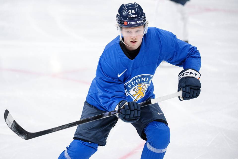 Joonas Korpisalo torjuu Leijonien maalilla – Konsta Helenius ykkösketjun kokoonpanossa 1