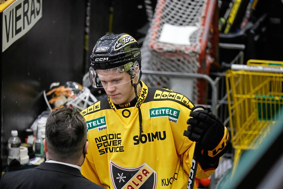 KalPa solmi sopimuksen viiden nuoren pelaajan kanssa – Kotajärvi liittyy joukkueeseen Kuopiossa KalPa solmi sopimuksen viiden nuoren pelaajan kanssa – Kotajärvi liittyy joukkueeseen Kuopiossa 4
