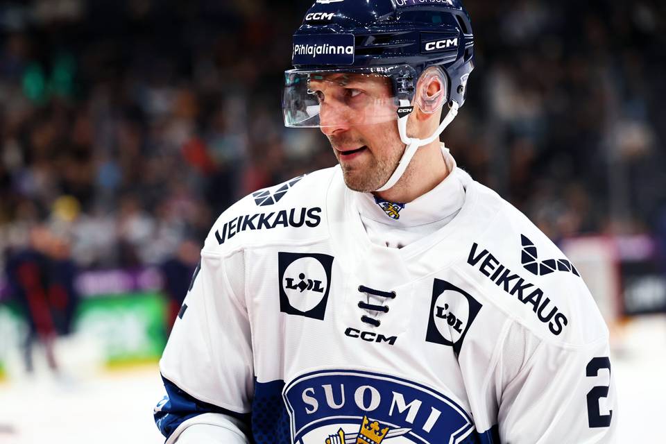 KalPa-taustainen pelaaja siirtyi Kärppiin: "Oulusta on aina pitänyt" KalPa-taustainen pelaaja siirtyi Kärppiin: "Oulusta on aina pitänyt" 1
