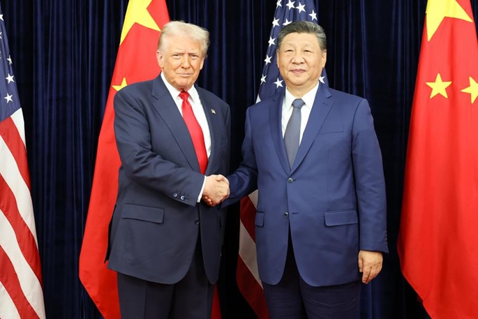 Kansainväliset tarkkailijat odottavat Trumpin Kiinan vierailun lisäävän vakautta ja yhteistyötä. 1