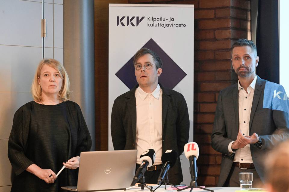 KKV: Marja-alalla paljastui kartelli – yritykset sopivat poimijoille maksettavat hinnat KKV: Marja-alalla paljastui kartelli – yritykset sopivat poimijoille maksettavat hinnat 1