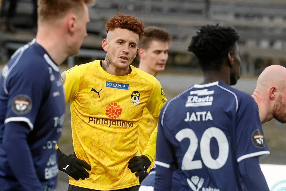 Kohupelaaja palaa KuPSin joukkueeseen – avauskokoonpanossa useita muutoksia 1