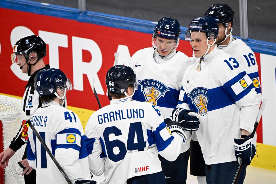 Konsta Helenius ykköskenttään – näin Leijonat hyökkäävät Iso-Britanniaa vastaan 1