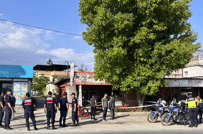 Kuusi kuollut, kahdeksan loukkaantunut useissa ampumistapauksissa Turkissa 1
