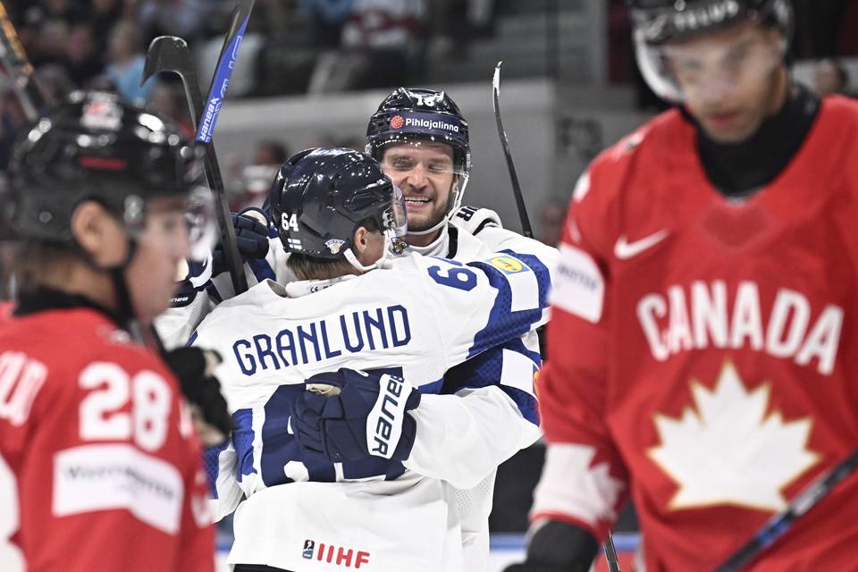 Leijonat esitti MM-kilpailujen huipputason erän ja eteni neljän vuoden tauon jälkeen finaaliin. Leijonat esitti MM-kilpailujen huipputason erän ja eteni neljän vuoden tauon jälkeen finaaliin. 1