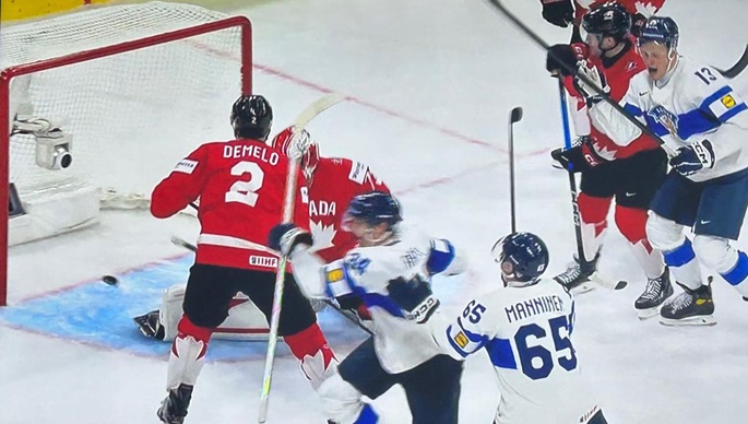 Leijonat etenevät finaaliin jääkiekon MM-kisoissa voittamalla Kanadan. 1