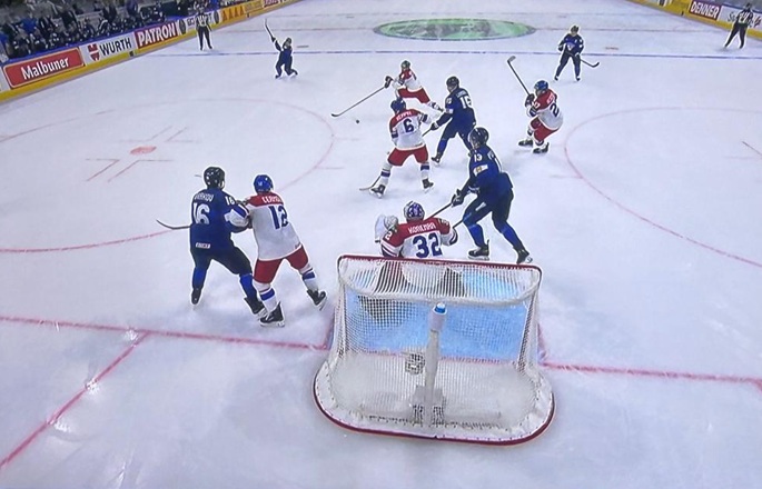 Leijonat etenevät välieriin voittamalla Tsekit 4-1. Leijonat etenevät välieriin voittamalla Tsekit 4-1. 1