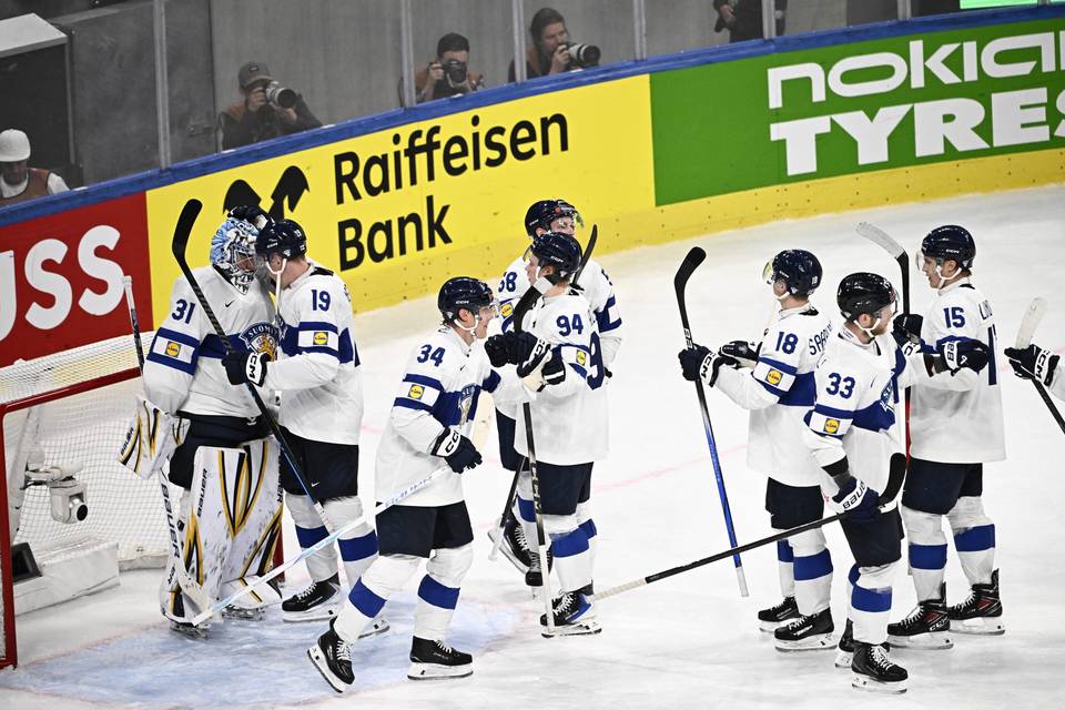 Leijonat voitti Kanadan ja eteni MM-finaaliin kisaisäntä Sveitsiä vastaan. Leijonat voitti Kanadan ja eteni MM-finaaliin kisaisäntä Sveitsiä vastaan. 1