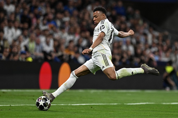 Mbappen epävarmuus varjostaa Real Madridia ennen Clasicoa 1