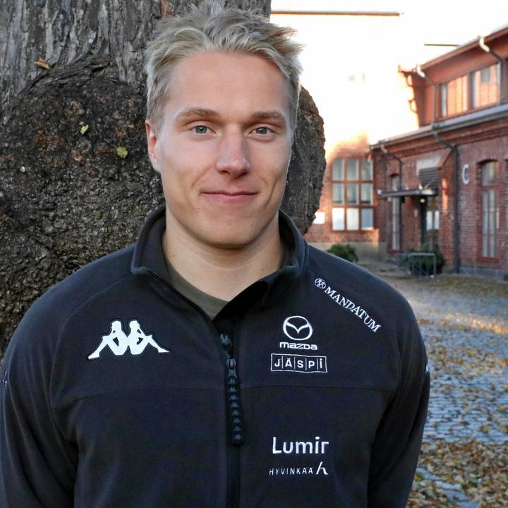 Mikael Kurki Hyvinkäältä siirtyy naisten alppihiihtomaajoukkueen valmentajaksi. 2