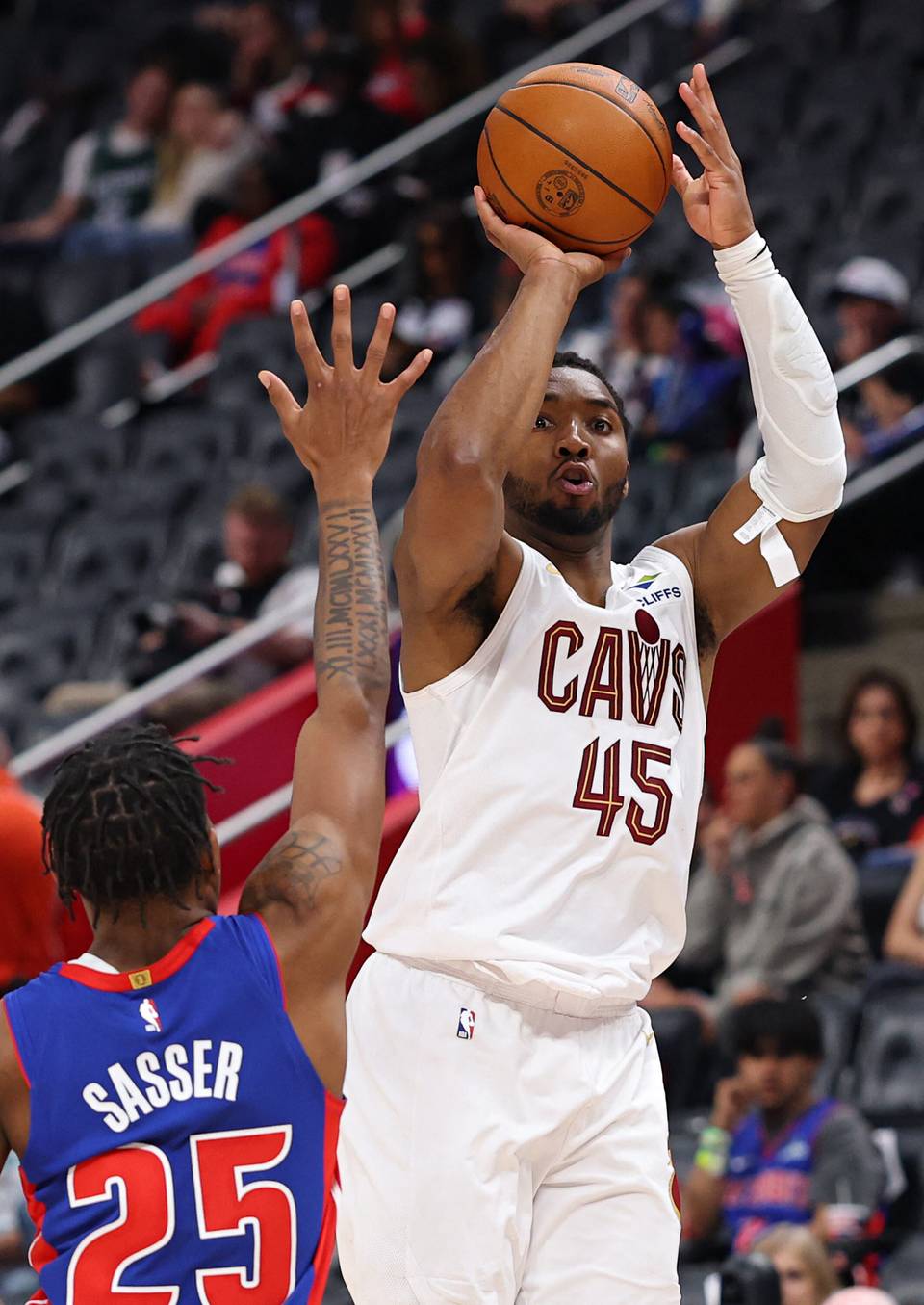 NBA:n neljä huippujoukkuetta selvillä, Cleveland kaatoi itäisen konferenssin ykkösjoukkueen. 1