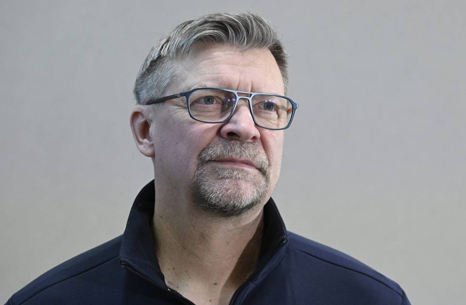 Norja voitti Jukka Jalosen valmentaman Italian Sveitsin MM-jääkiekossa. Norja voitti Jukka Jalosen valmentaman Italian Sveitsin MM-jääkiekossa. 1