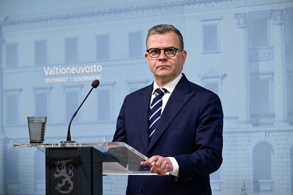Pääministeri Orpo on onnitellut Pete Parkkosta ja Linda Lampeniusta sekä kutsunut heidät Kesärantaan. Pääministeri Orpo on onnitellut Pete Parkkosta ja Linda Lampeniusta sekä kutsunut heidät Kesärantaan. 1