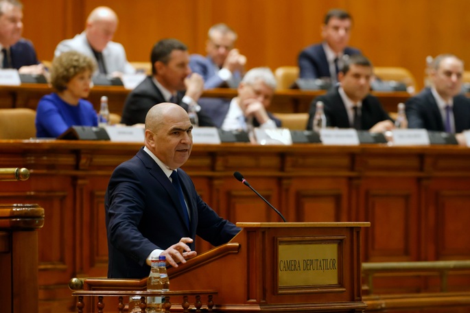 Romanian parlamentti hyväksyi epäluottamuslausuman hallitusta vastaan. 1